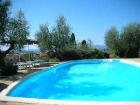 Enjoy the Tuscan landscape in a farmhouse with pool and wifi Poggibonsi
